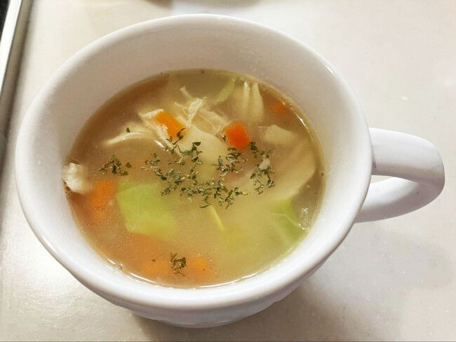 ロティサリーチキンと野菜のスープ